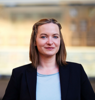 Natascha Gulde - Wissenschaftliche Mitarbeiterin der Abteilung Forschung und Entwicklung der Deutschen Angestellten Akademie GmbH